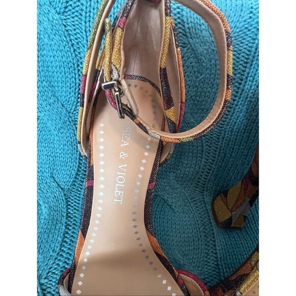 Chelsea & Violet Indi Vintage Print Platform Sandals - Picture 4 of 7